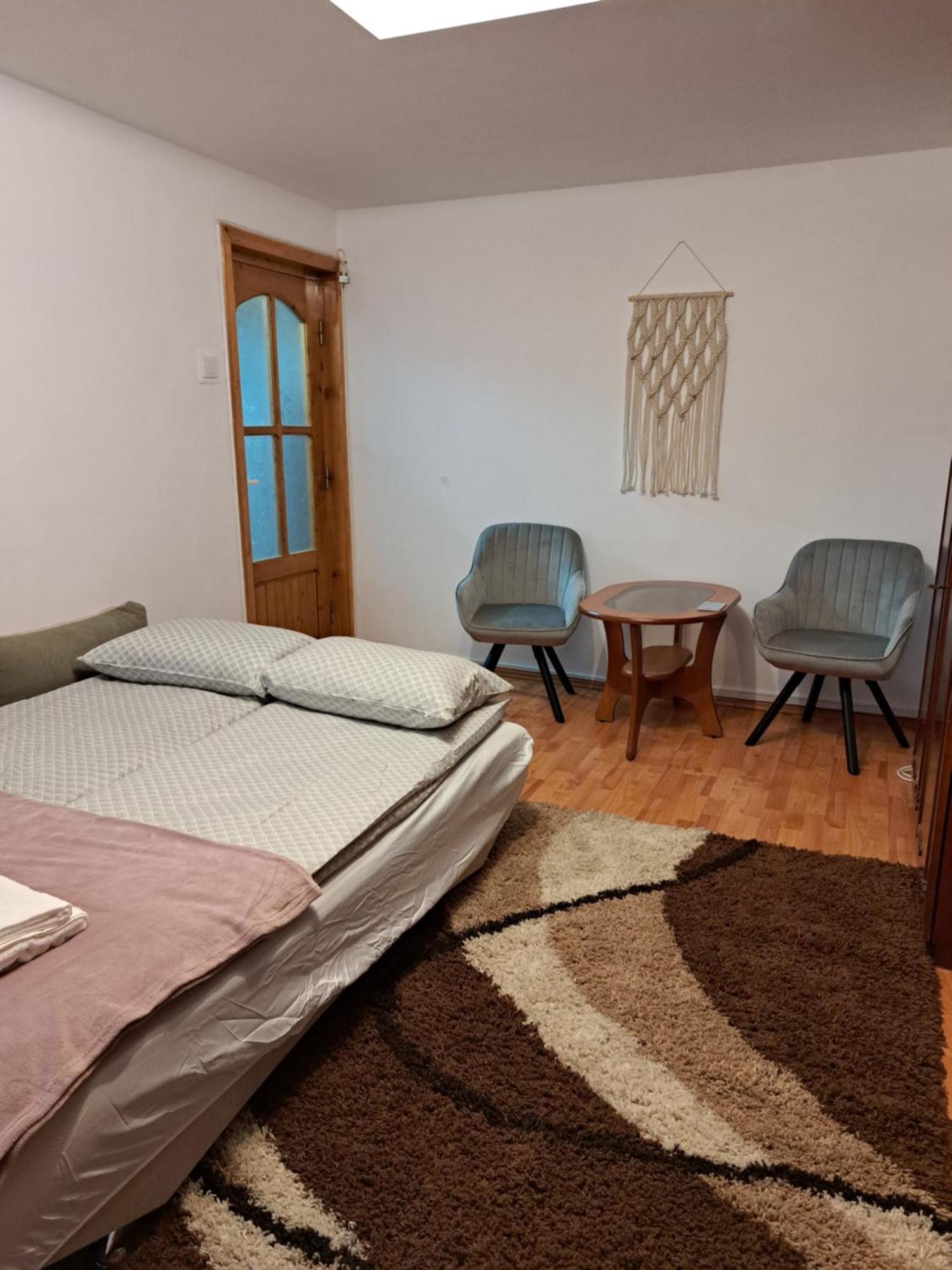 Deny Apartman Sfântu-Gheorghe Kültér fotó